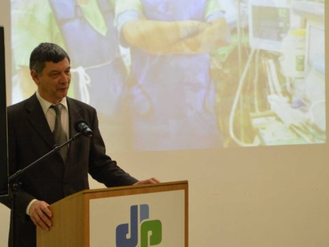 NEMZETKÖZI TOVÁBBKÉPZÉS ÉS MŰTÉTI KURZUS AZ UROLÓGIAI OSZTÁLYON