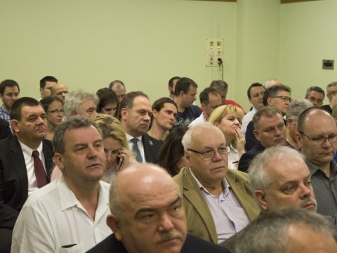 VILÁGHÍRŰ PROFESSZOROK, MAGYARORSZÁGON EGYEDÜLÁLLÓ MŰTÉTI ELJÁRÁSOK A JAHN FERENC KÓRHÁZBAN