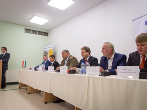 30 MILLIÁRDBÓL ÚJUL MEG A DÉL-PESTI KÓRHÁZ