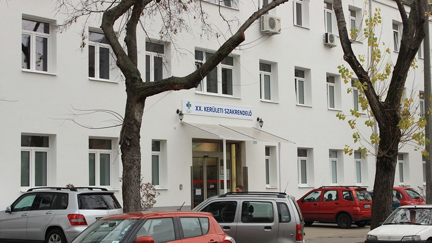 ÁTADTÁK A FELÚJÍTOTT ADY ENDRE UTCAI SZAKRENDELŐT